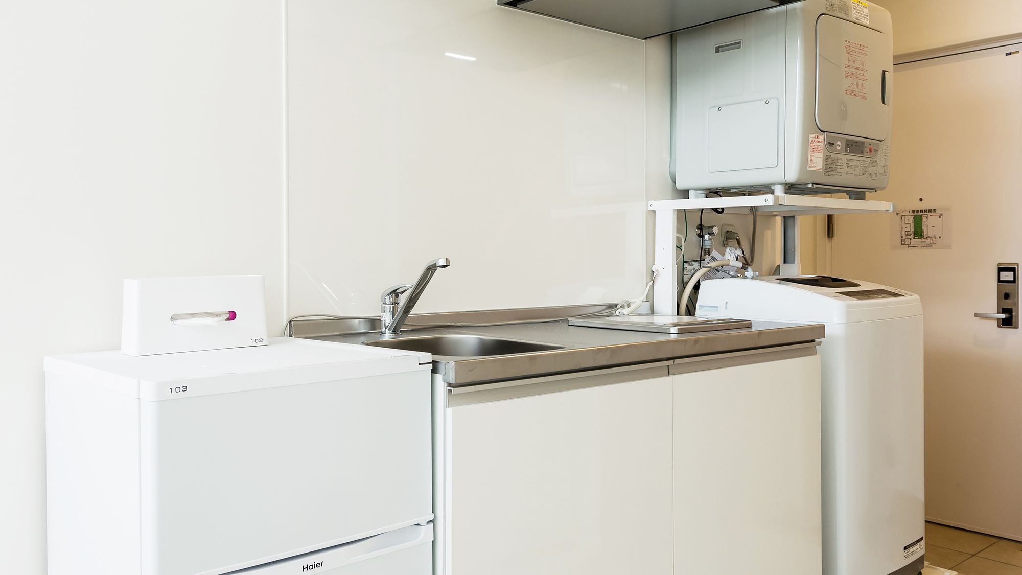 Condominium Resort Naha Living Inn Asahibashi Ekimae Annex Eksteriør bilde